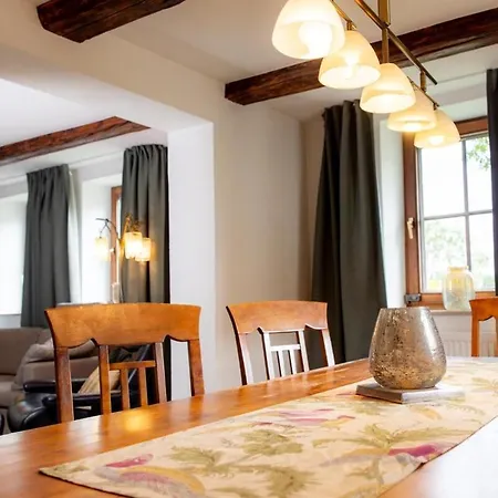 Fachwerk-villa Fuer 10 Mit Pool, Sauna, Fluegel, Kamin Casa vacanze Friedland (Lower Saxony)