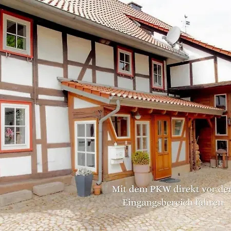 別荘 Fachwerk-villa Fuer 10 Mit Pool, Sauna, Fluegel, Kamin